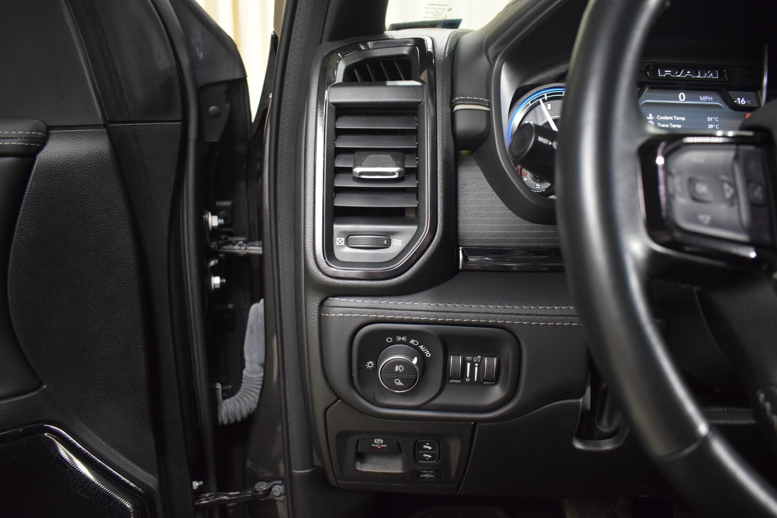 Thumbnail: 2022 RAM 1500 - 30