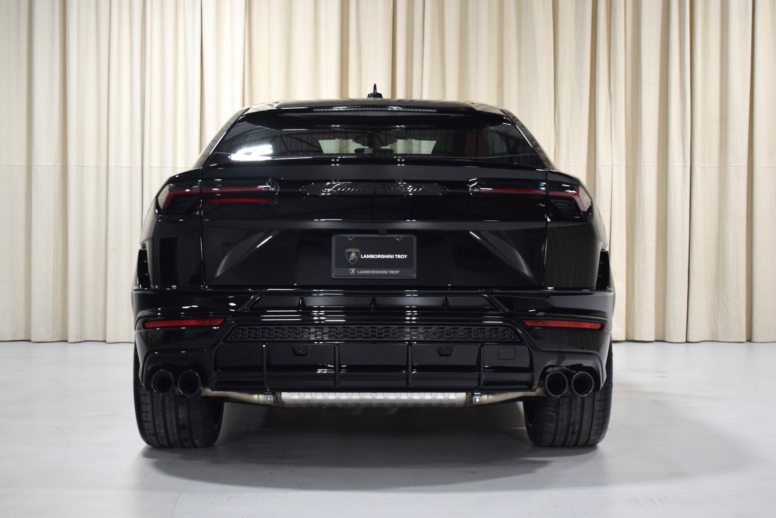 Thumbnail: 2024 Lamborghini Urus - 12
