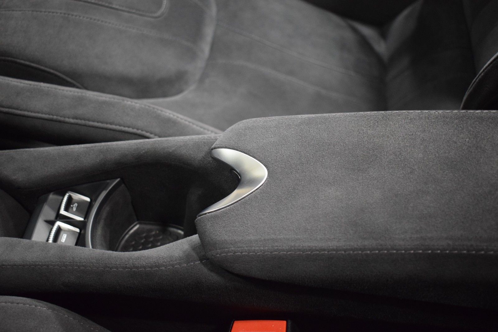 Thumbnail: 2020 Mclaren 720S - 37