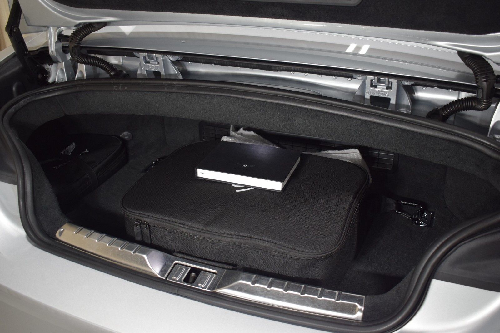 Thumbnail: 2026 Bentley Continental - 41