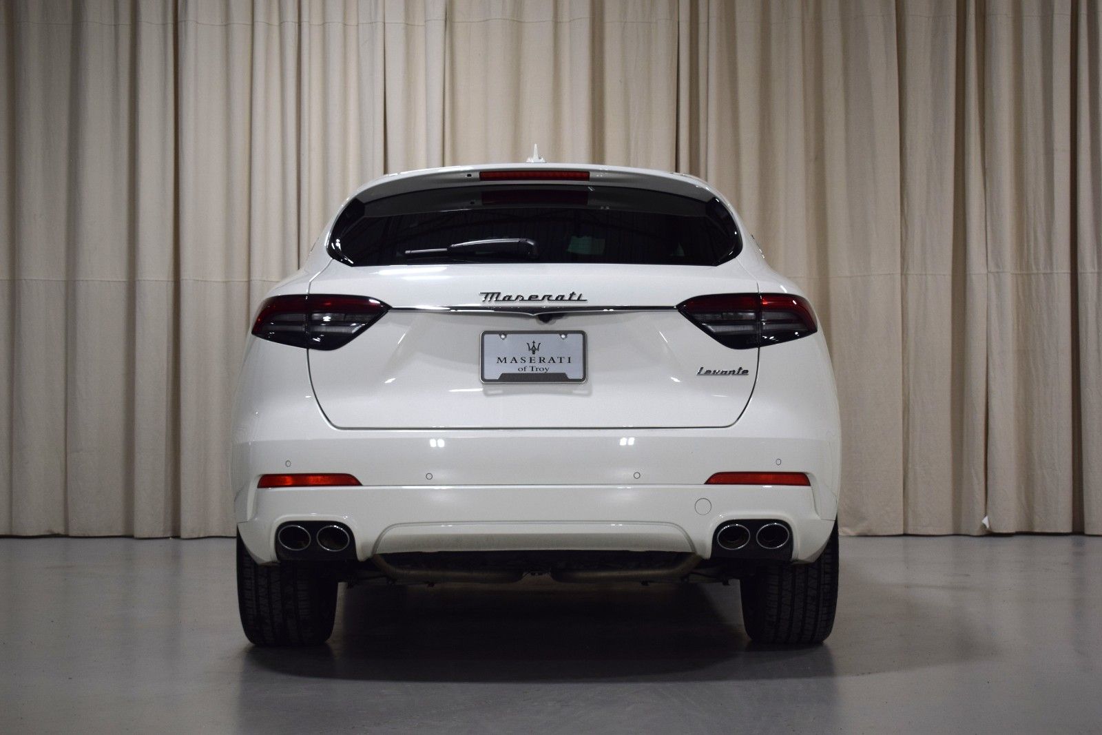 Thumbnail: 2023 Maserati Levante - 14