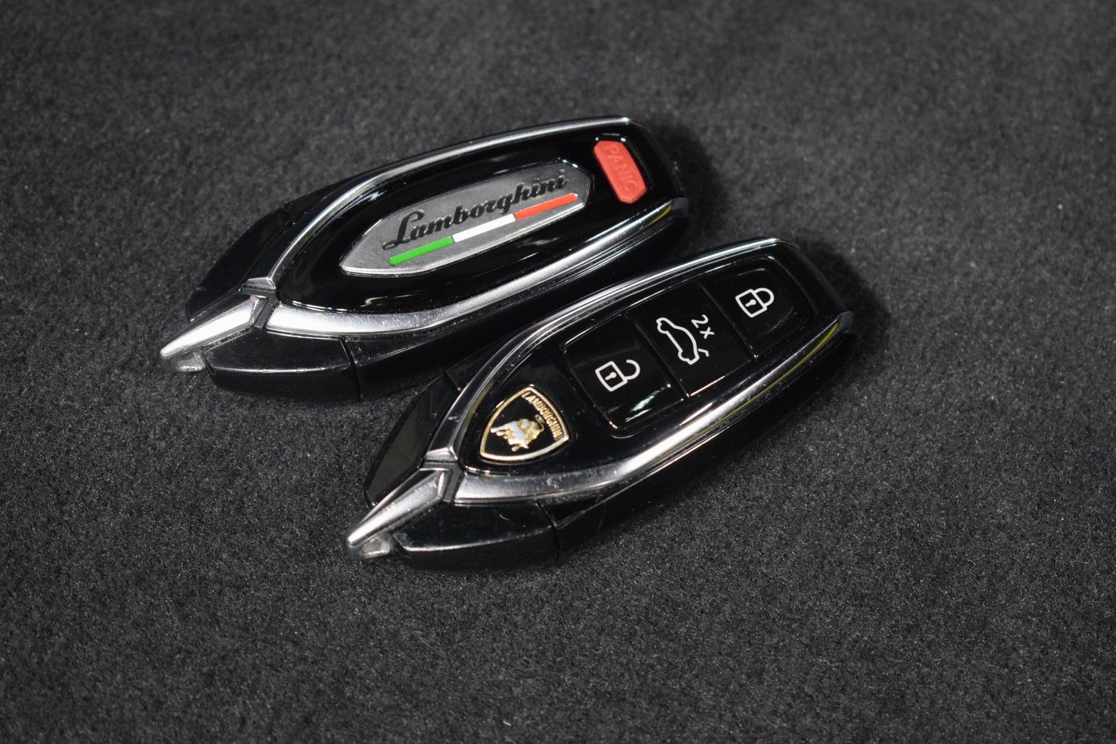 Thumbnail: 2024 Lamborghini Urus - 40