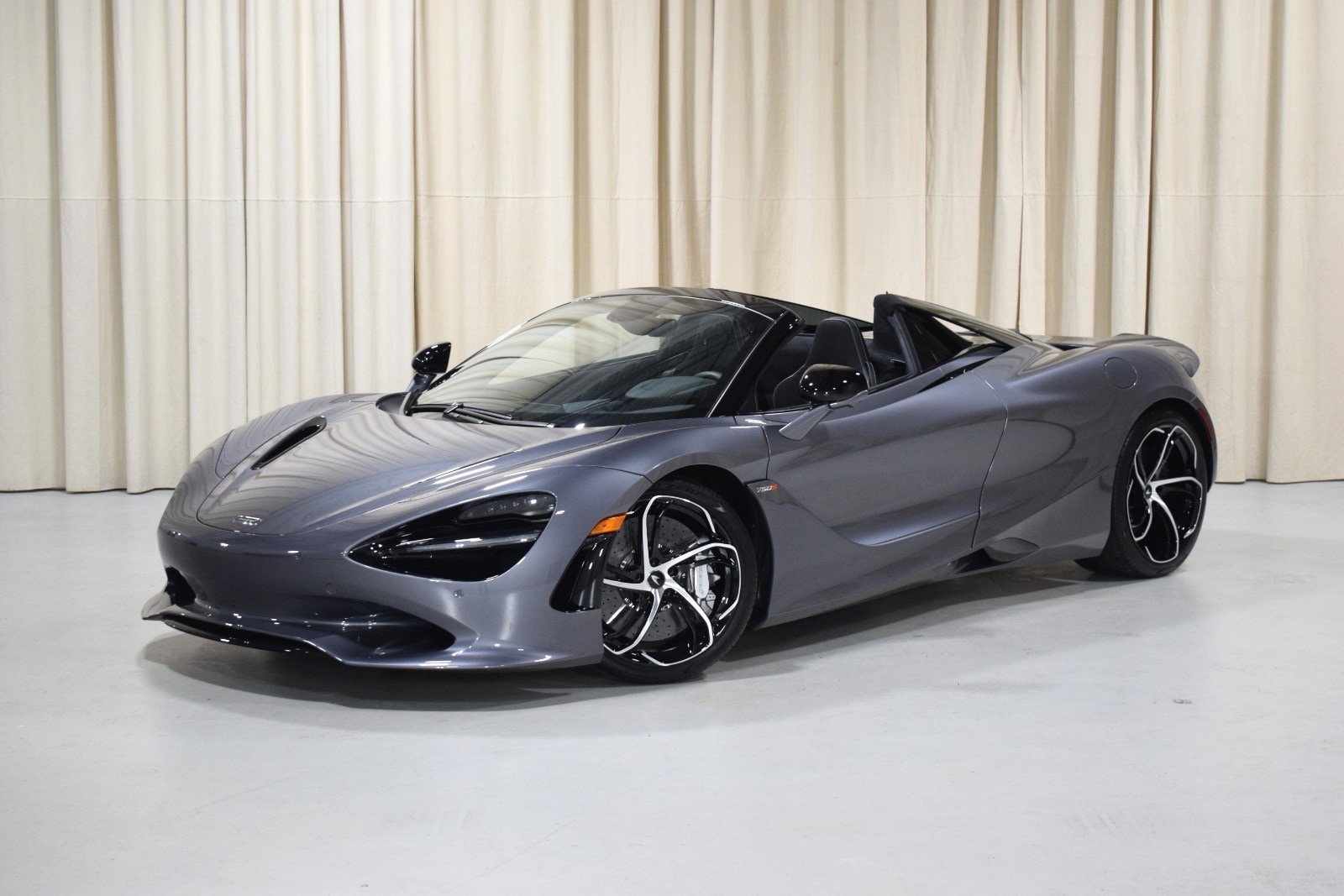 Thumbnail: 2024 Mclaren 750S - 3