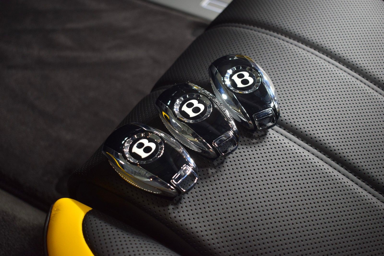 Thumbnail: 2026 Bentley Bentayga - 40