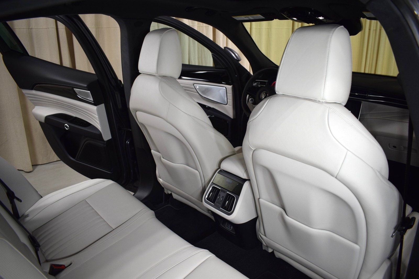 Thumbnail: 2024 Maserati Grecale - 19