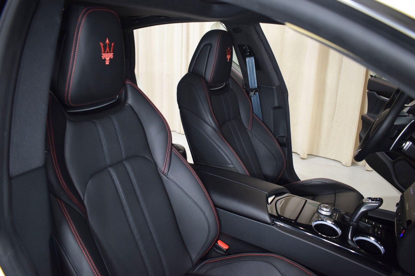 Thumbnail: 2024 Maserati Quattroporte - 23