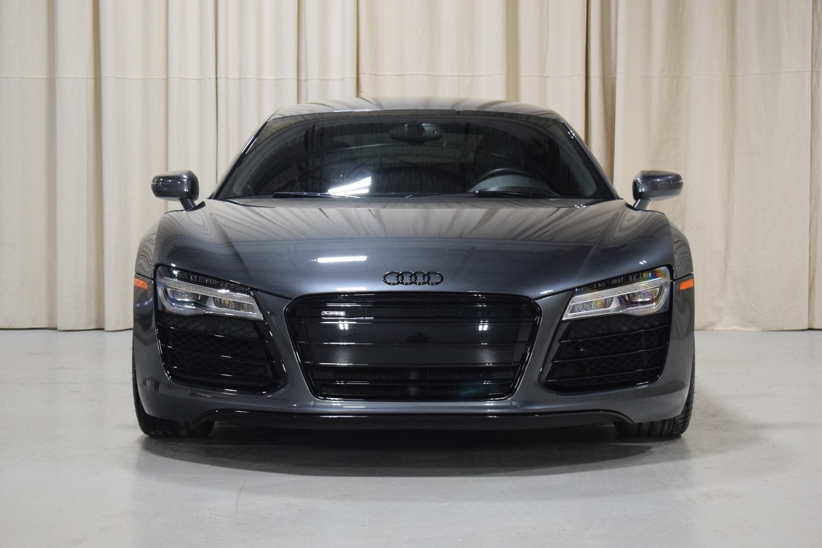Thumbnail: 2014 Audi R8 - 9