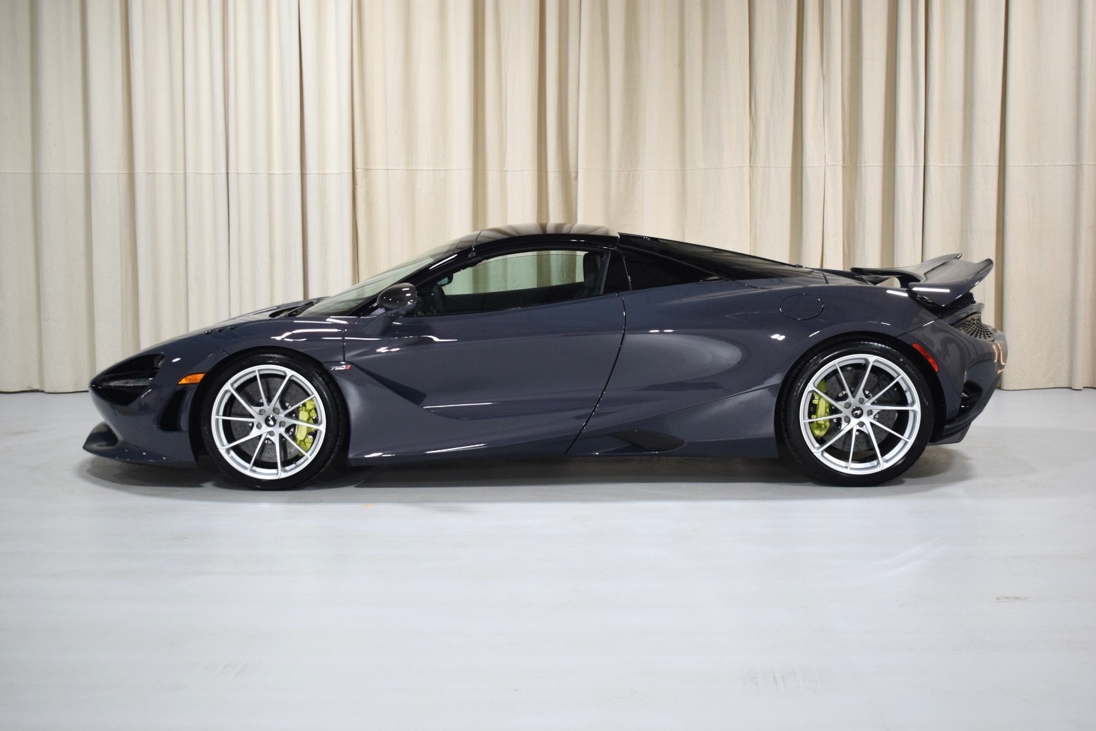Thumbnail: 2025 Mclaren 750S - 5