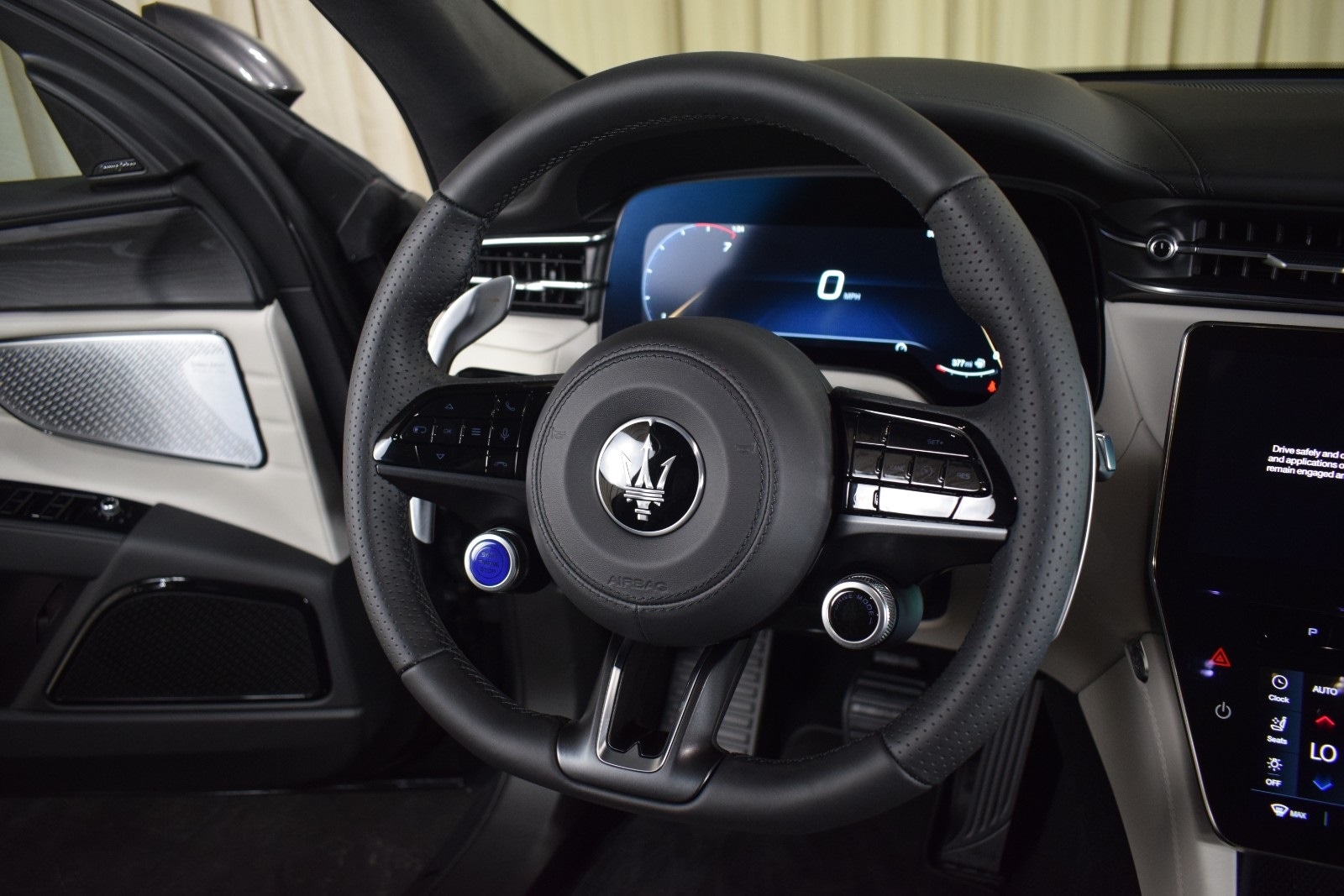 Thumbnail: 2024 Maserati Grecale - 29