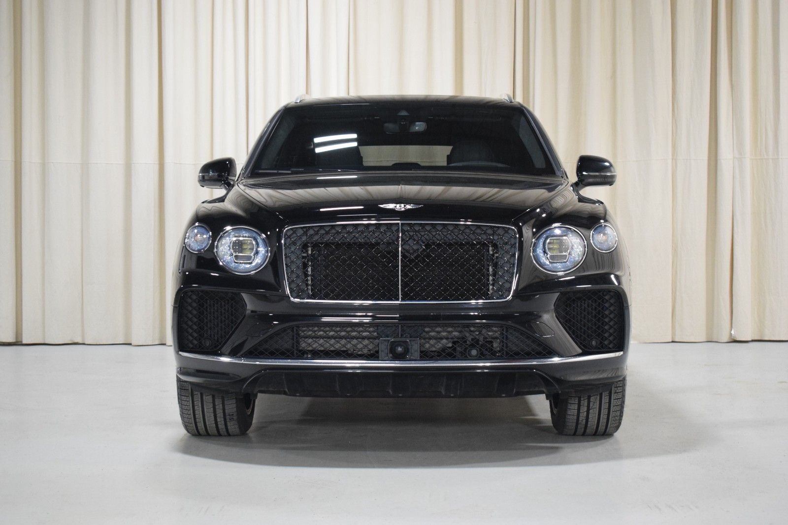 Thumbnail: 2024 Bentley Bentayga - 11