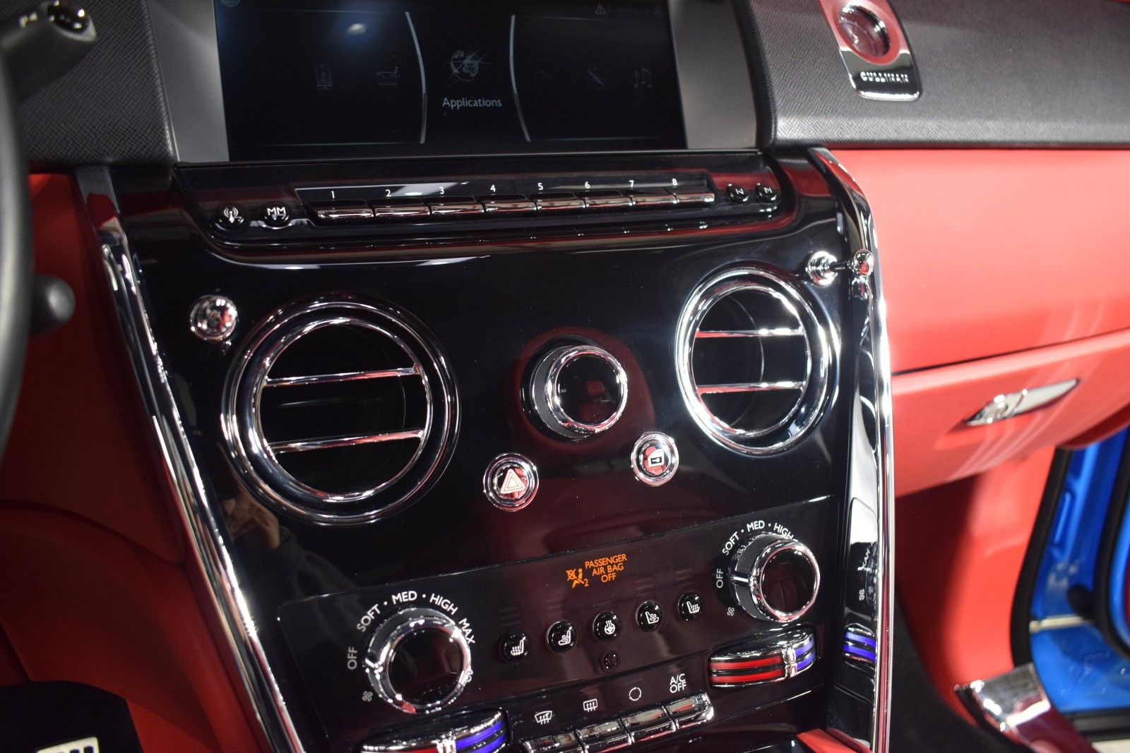 Thumbnail: 2022 Rolls-Royce Cullinan - 34