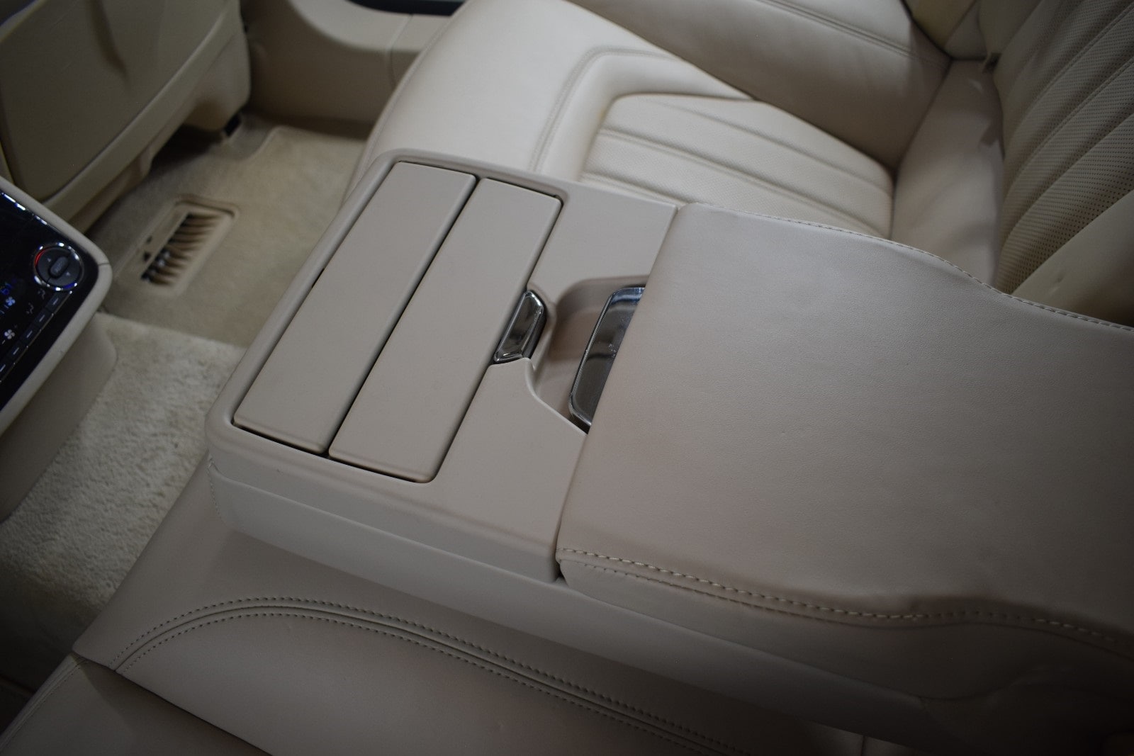 Thumbnail: 2014 Maserati Quattroporte - 21