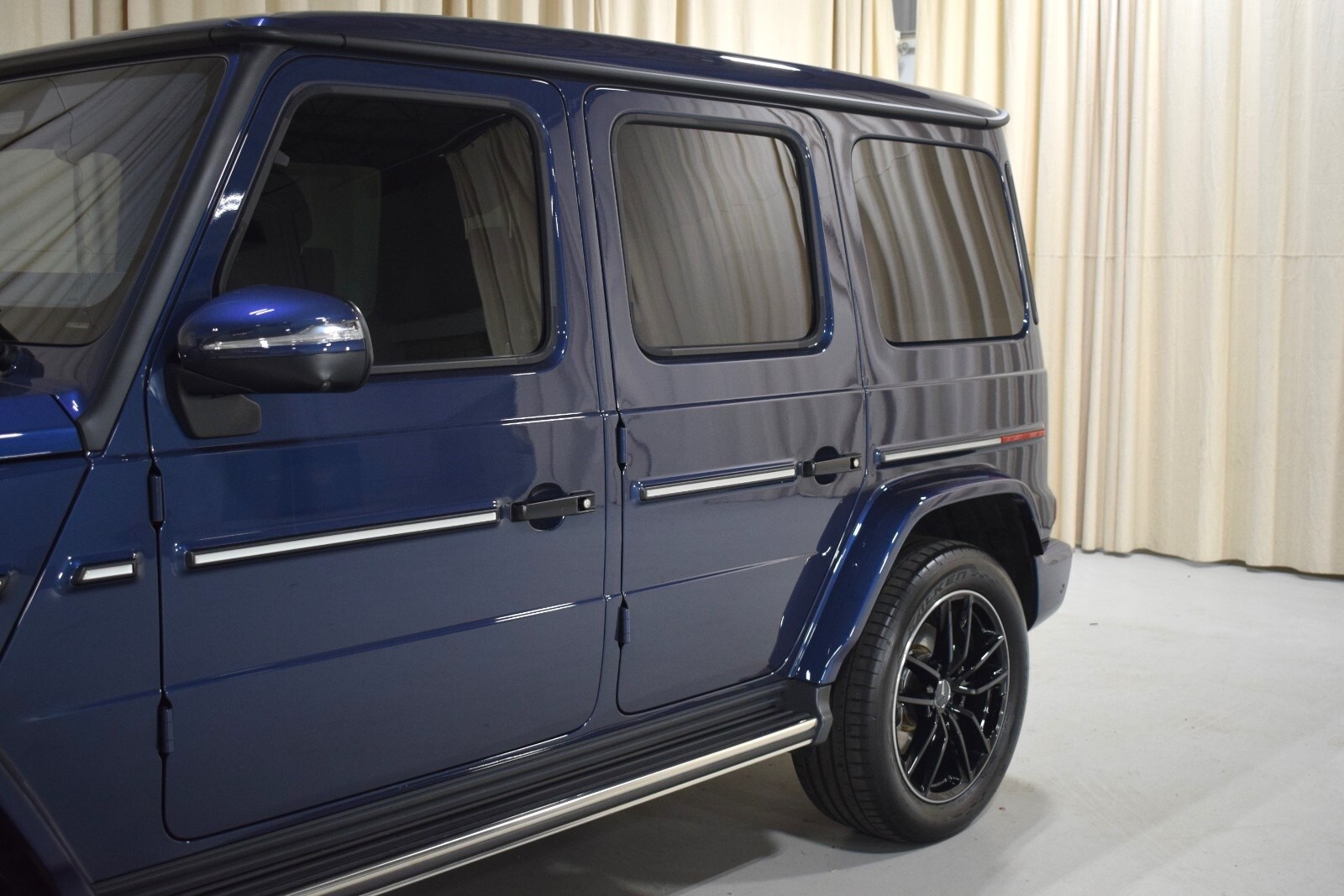2025 Mercedes Benz G 550 photo 2