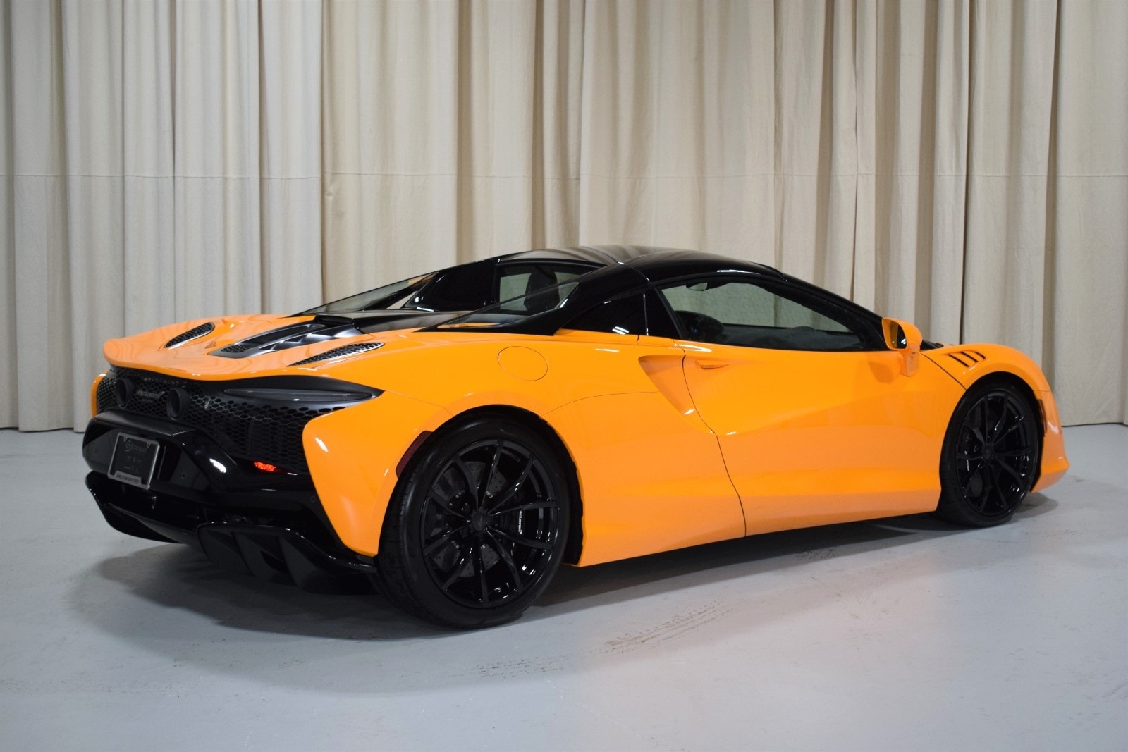 Thumbnail: 2025 Mclaren Artura - 9