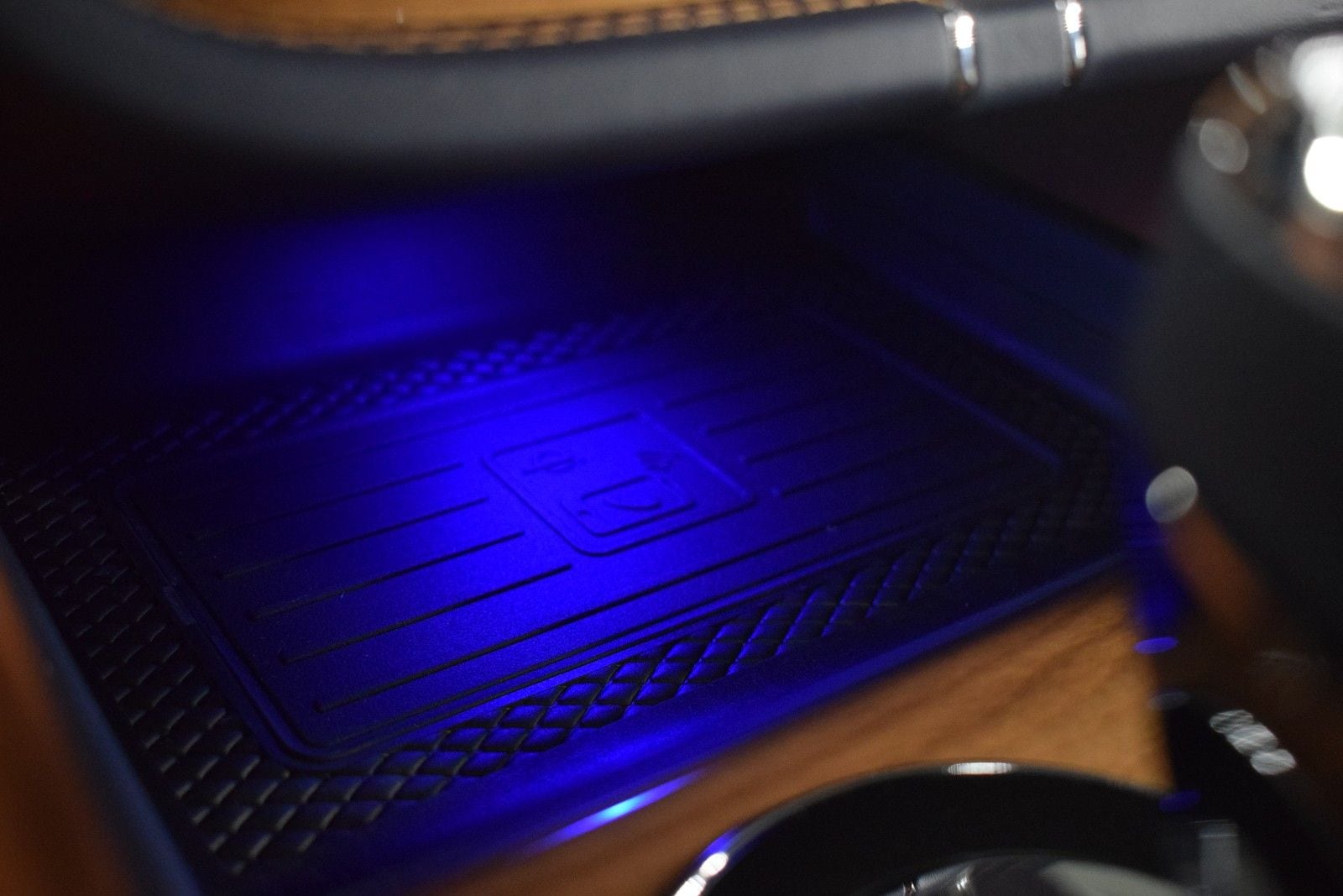 Thumbnail: 2026 Bentley Bentayga - 37