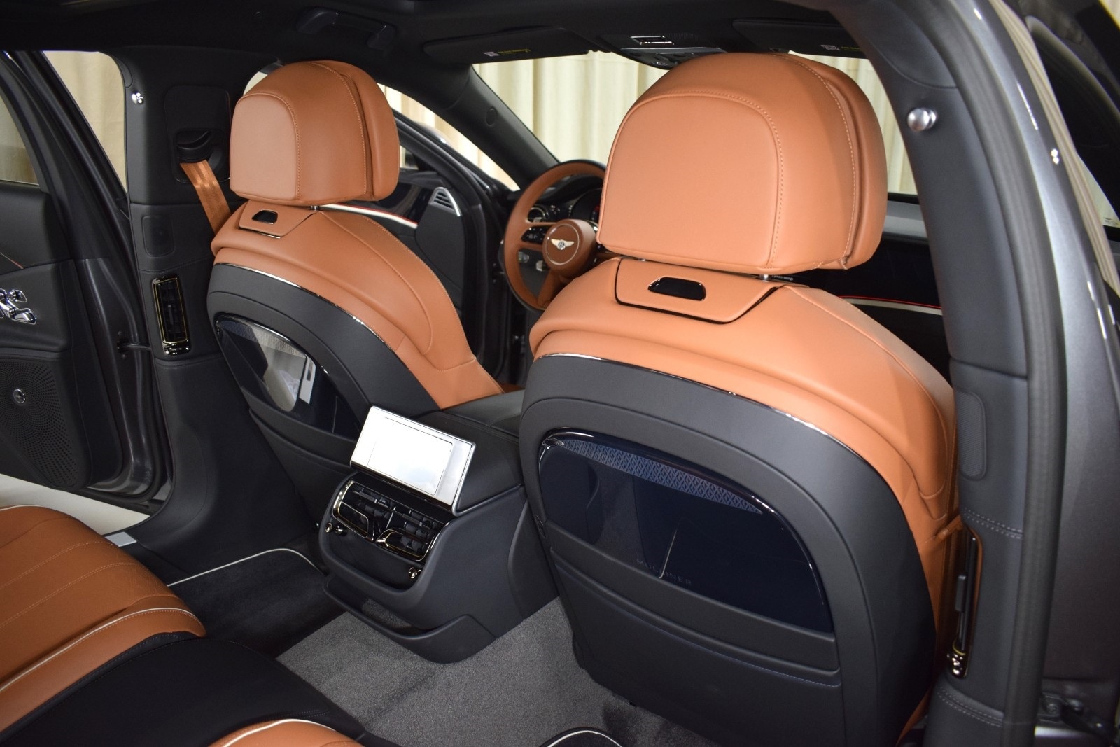 Thumbnail: 2025 Bentley Flying Spur - 21