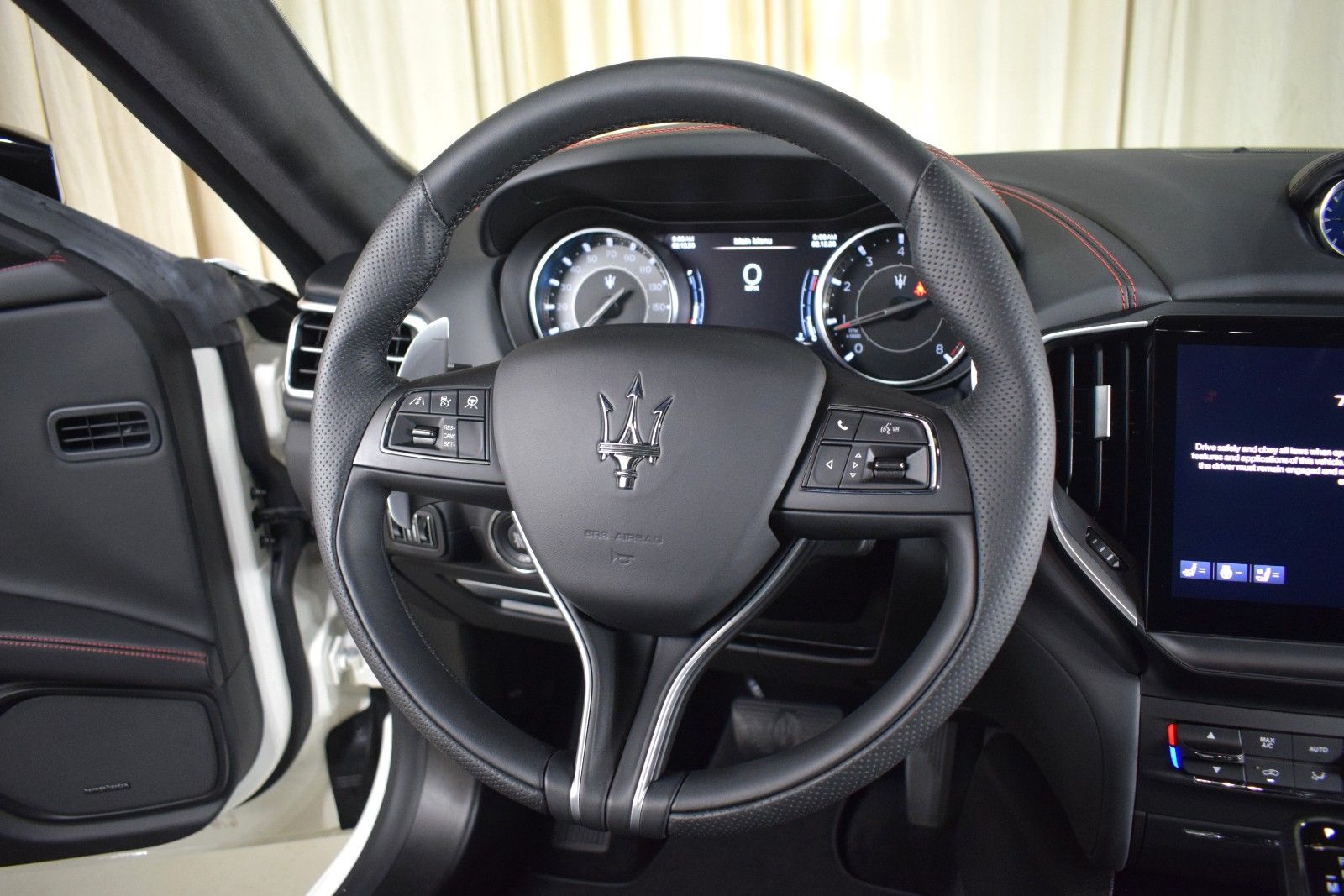 Thumbnail: 2024 Maserati Ghibli - 24