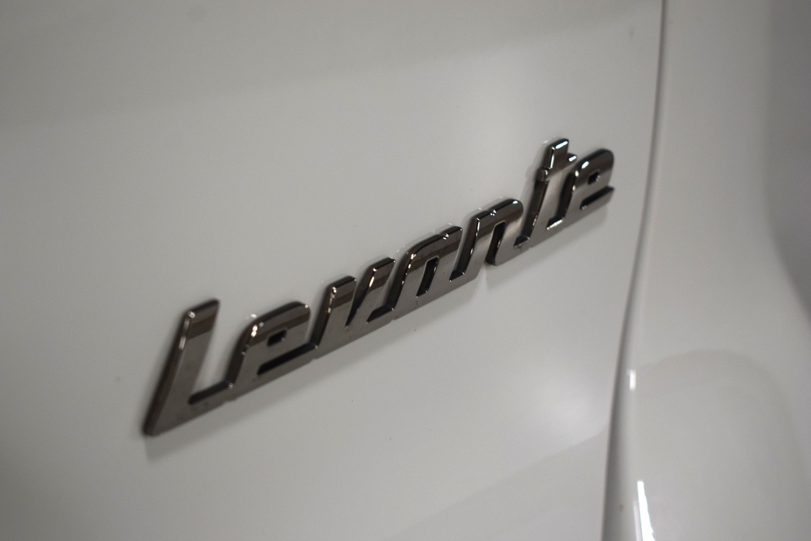 Thumbnail: 2022 Maserati Levante - 12