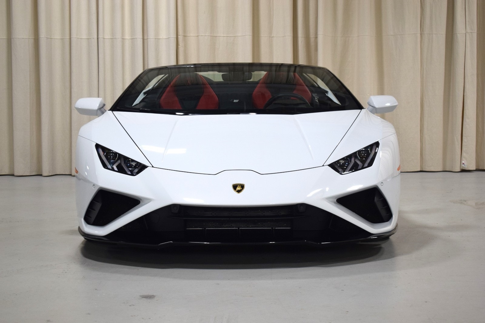 Thumbnail: 2023 Lamborghini Huracan - 10