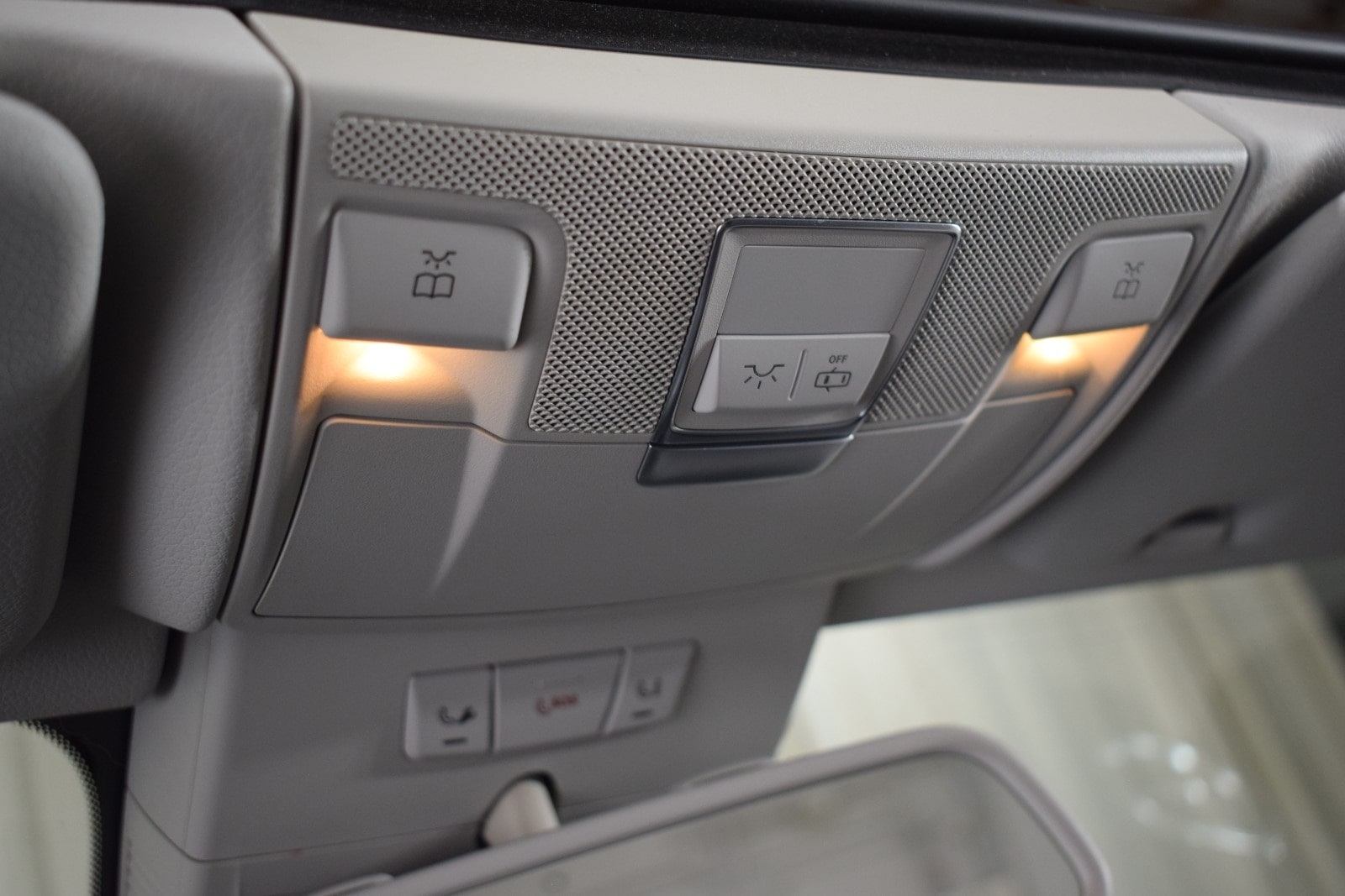 Thumbnail: 2013 Mercedes-Benz SL-Class - 38