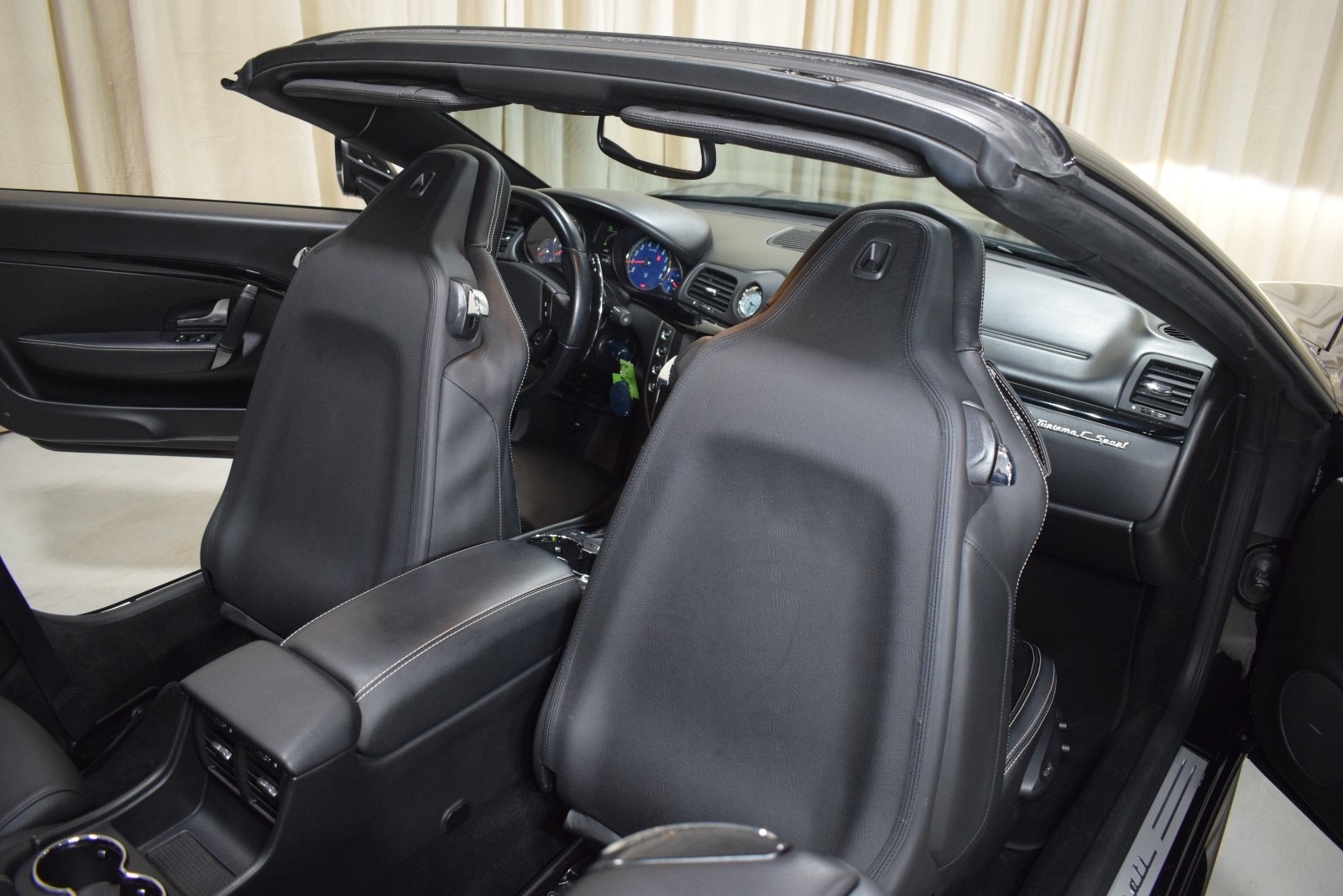Thumbnail: 2014 Maserati GranTurismo - 19
