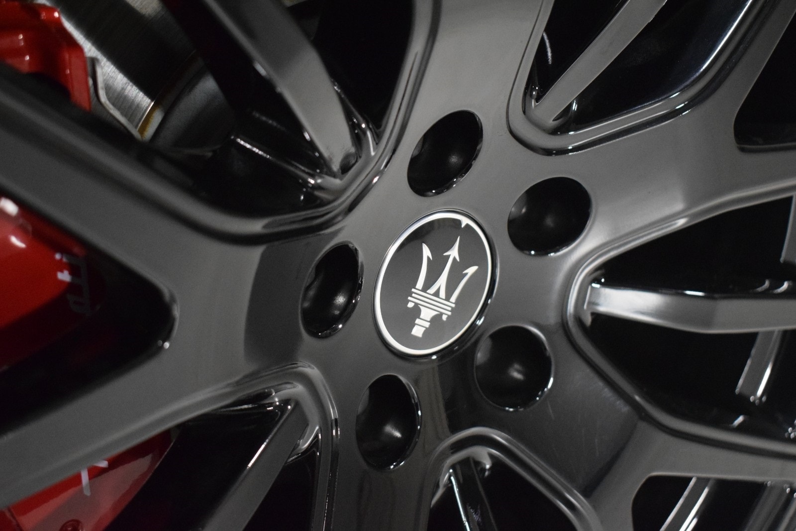 Thumbnail: 2022 Maserati Levante - 19