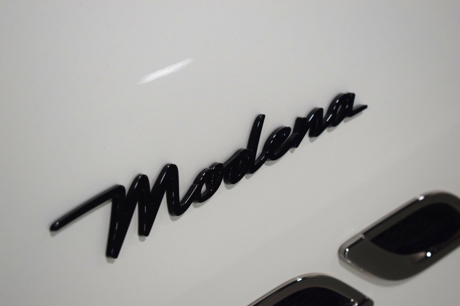 Thumbnail: 2024 Maserati Quattroporte - 12