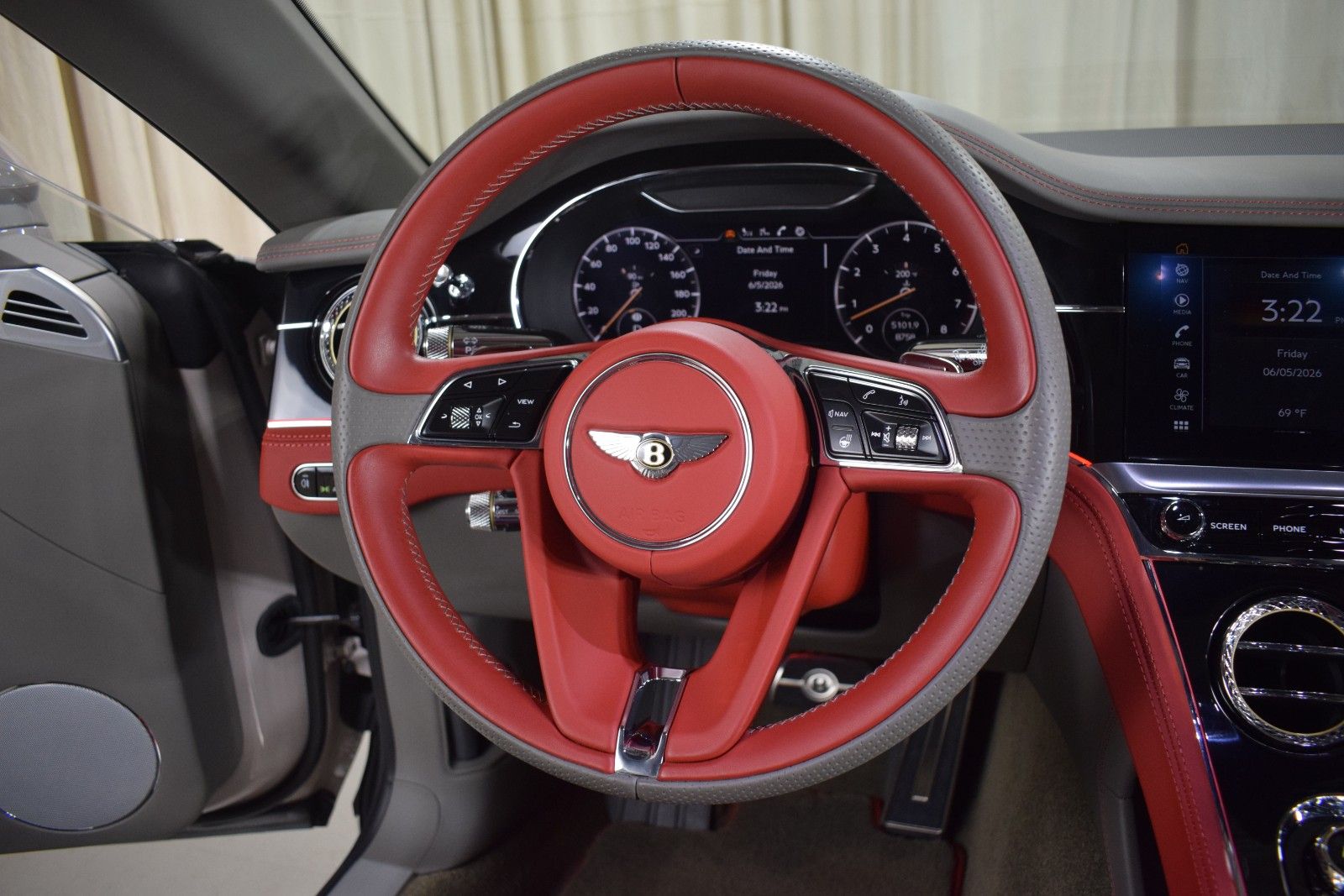 Thumbnail: 2020 Bentley Continental - 4