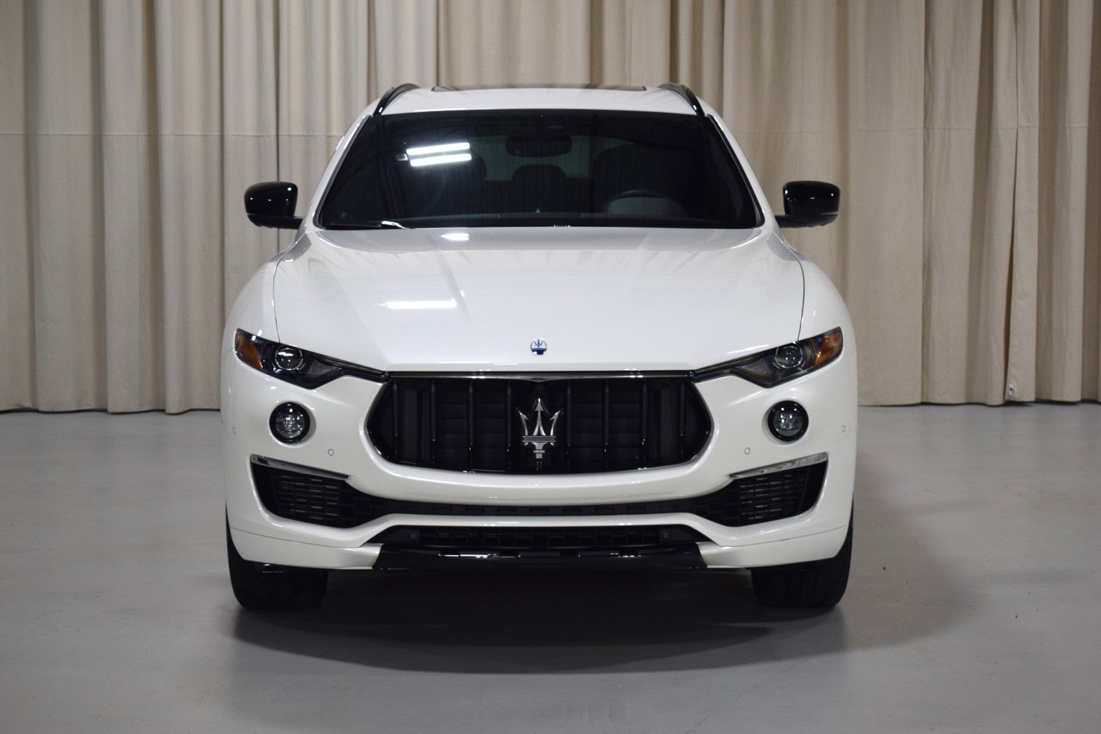 Thumbnail: 2022 Maserati Levante - 6