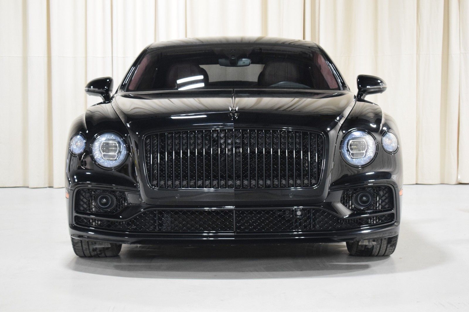 Thumbnail: 2023 Bentley Flying Spur - 11