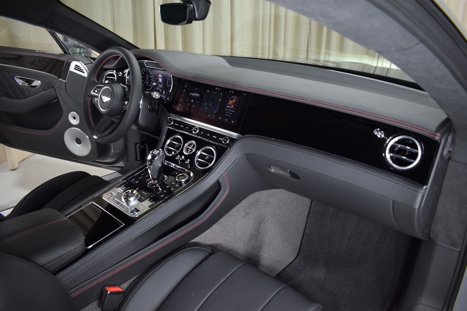 Thumbnail: 2024 Bentley Continental - 24