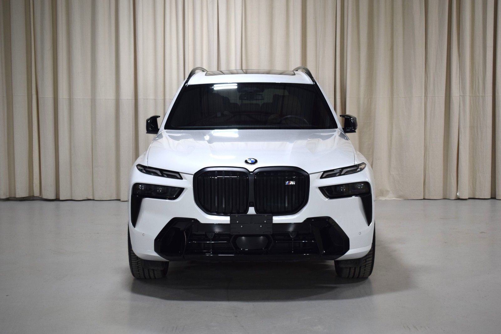 Thumbnail: 2026 BMW X7 - 7