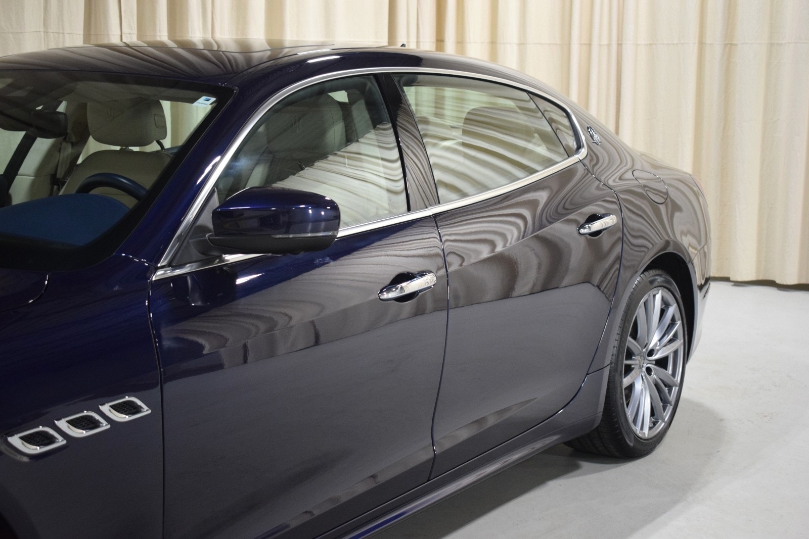 Thumbnail: 2021 Maserati Quattroporte - 2
