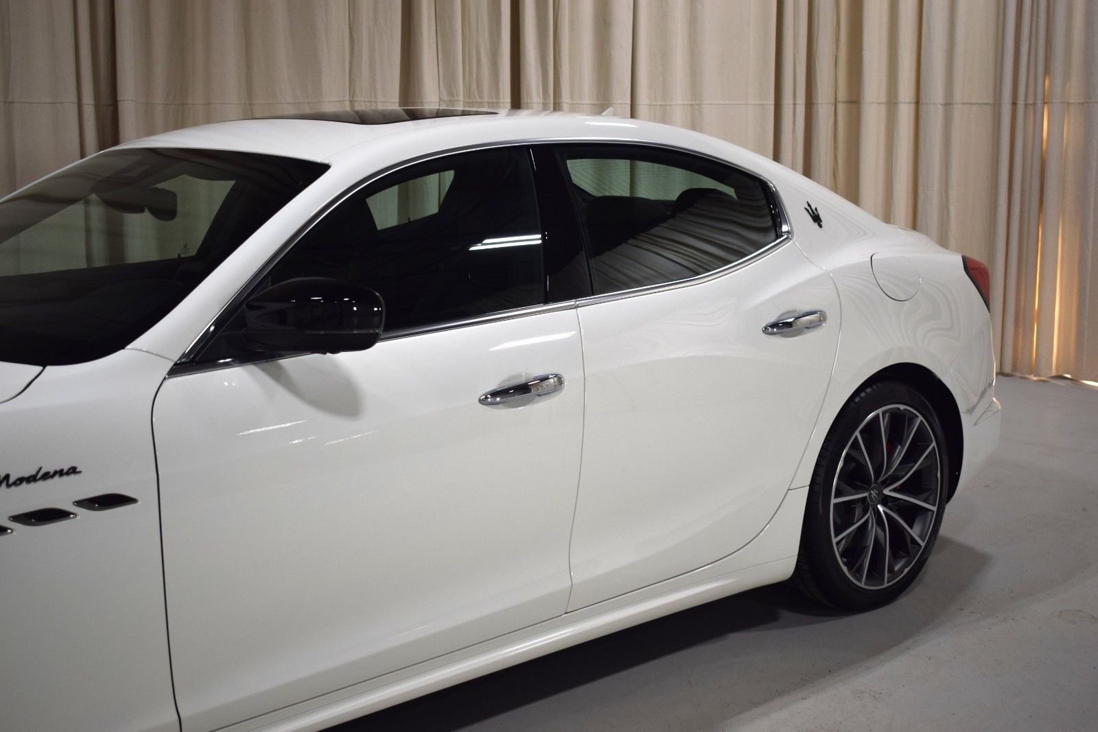 Thumbnail: 2024 Maserati Ghibli - 2