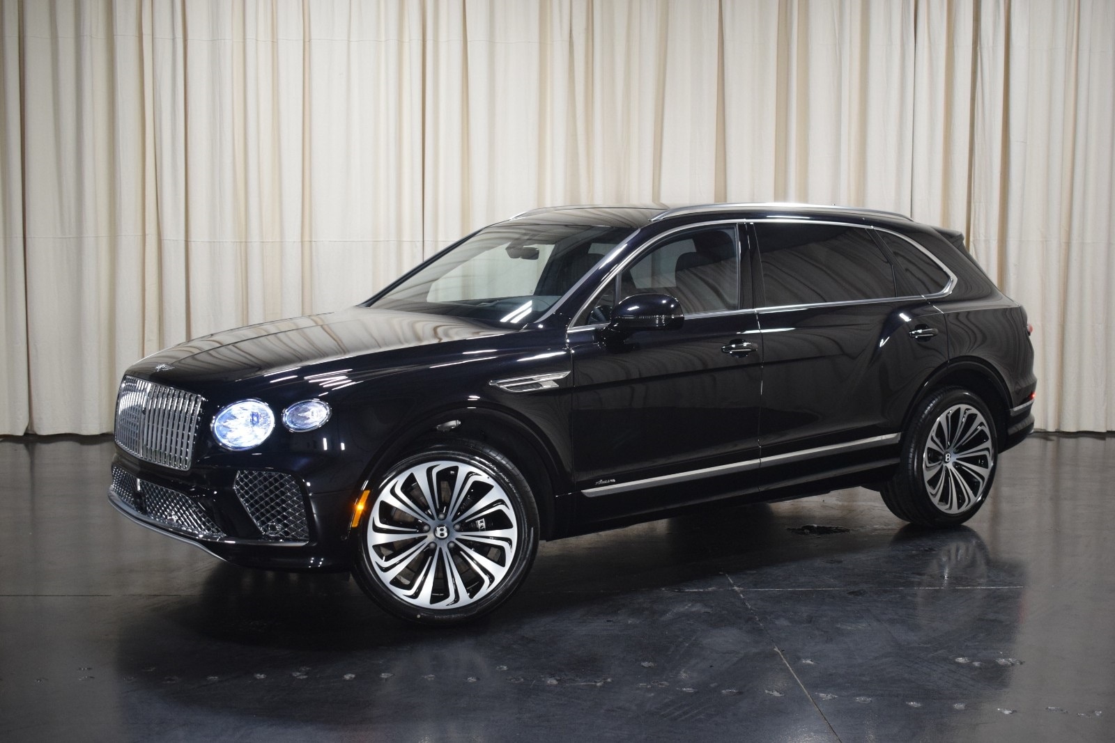 2024 Bentley Bentayga Azure -
                Troy, MI