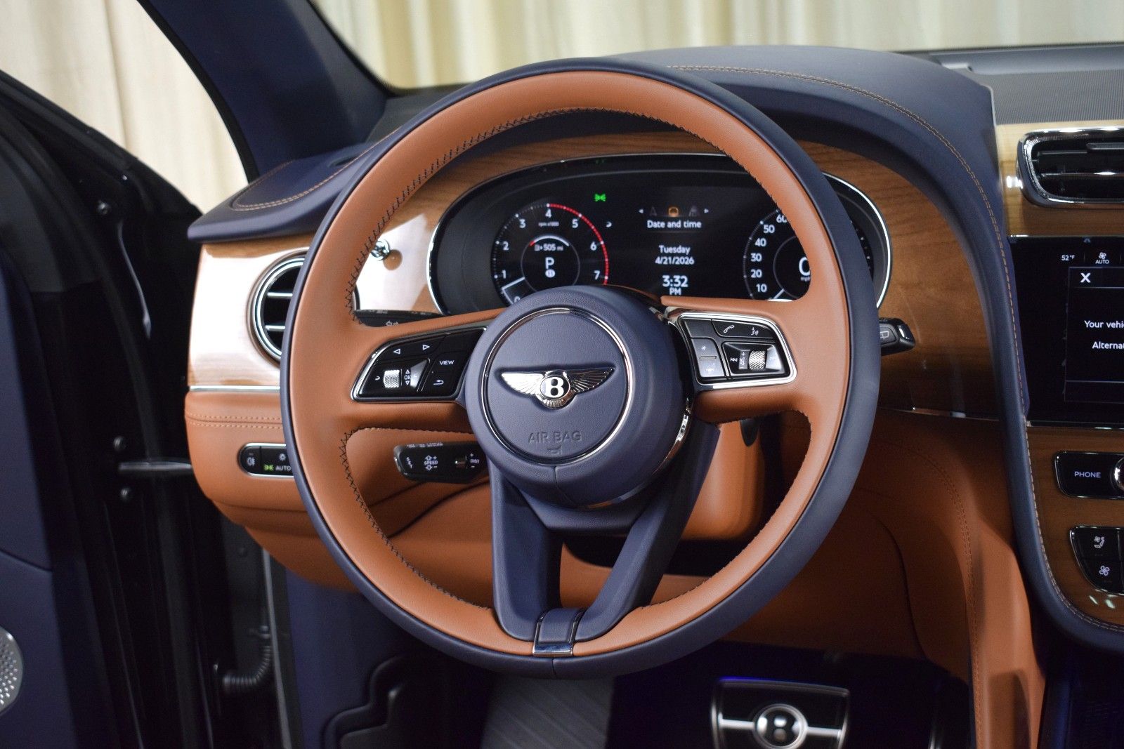 Thumbnail: 2026 Bentley Bentayga - 4