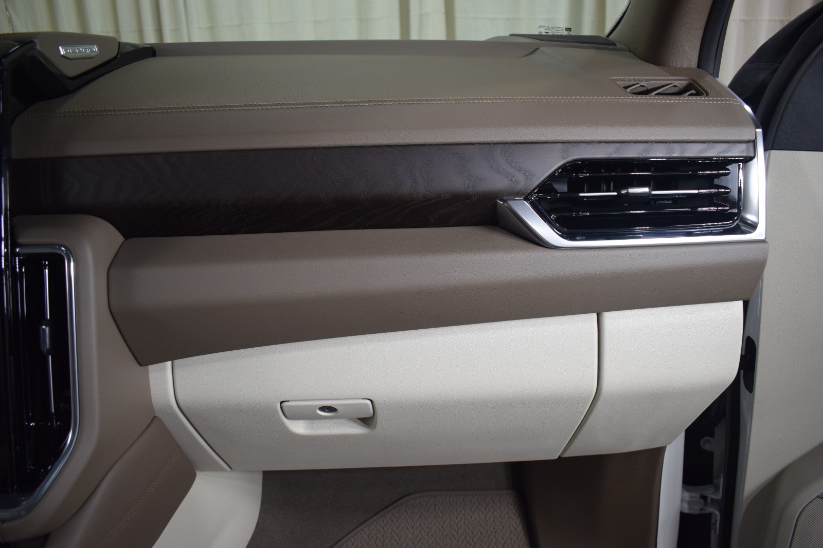 Thumbnail: 2025 GMC Yukon - 27