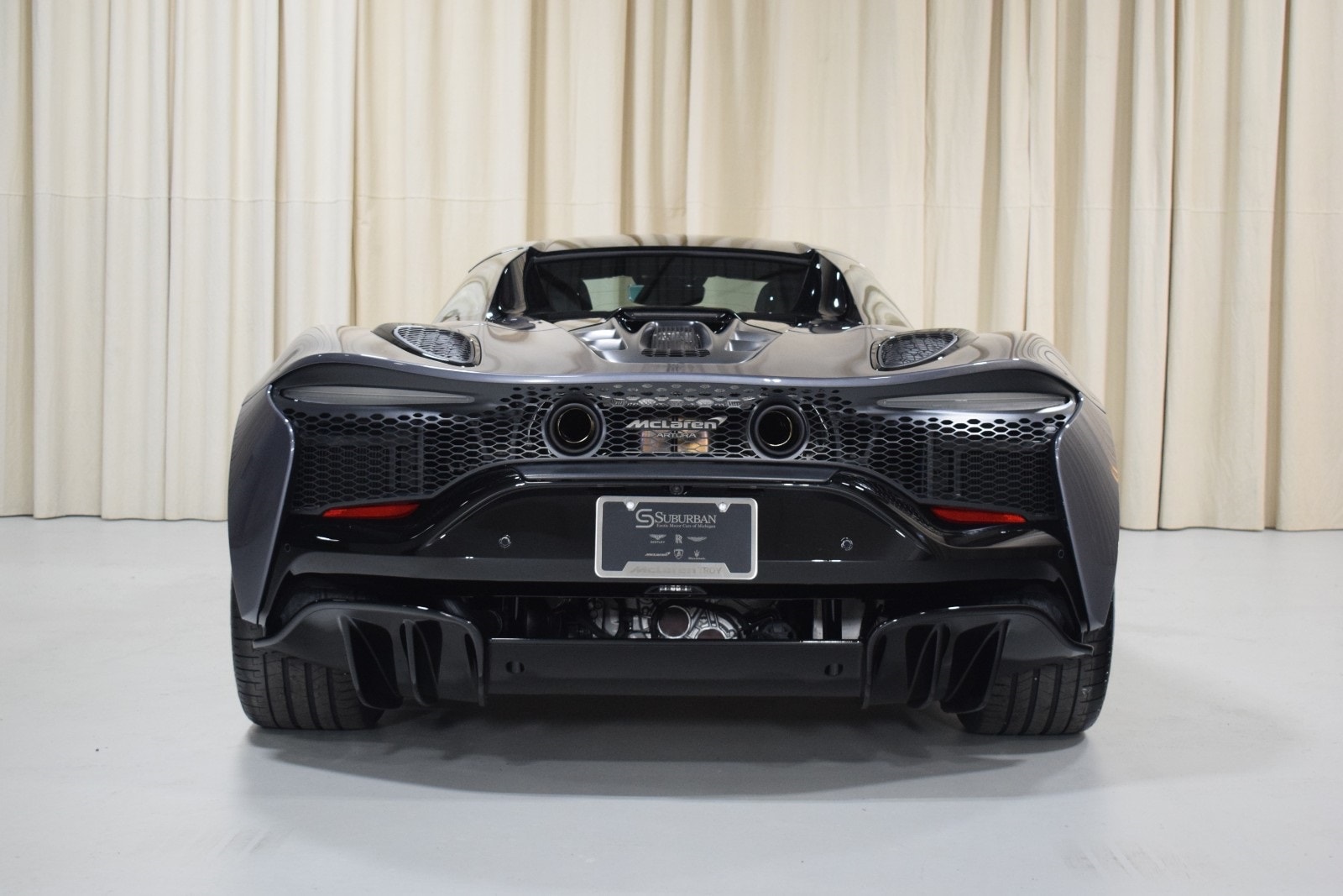 2025 Mclaren Artura TechLux 12