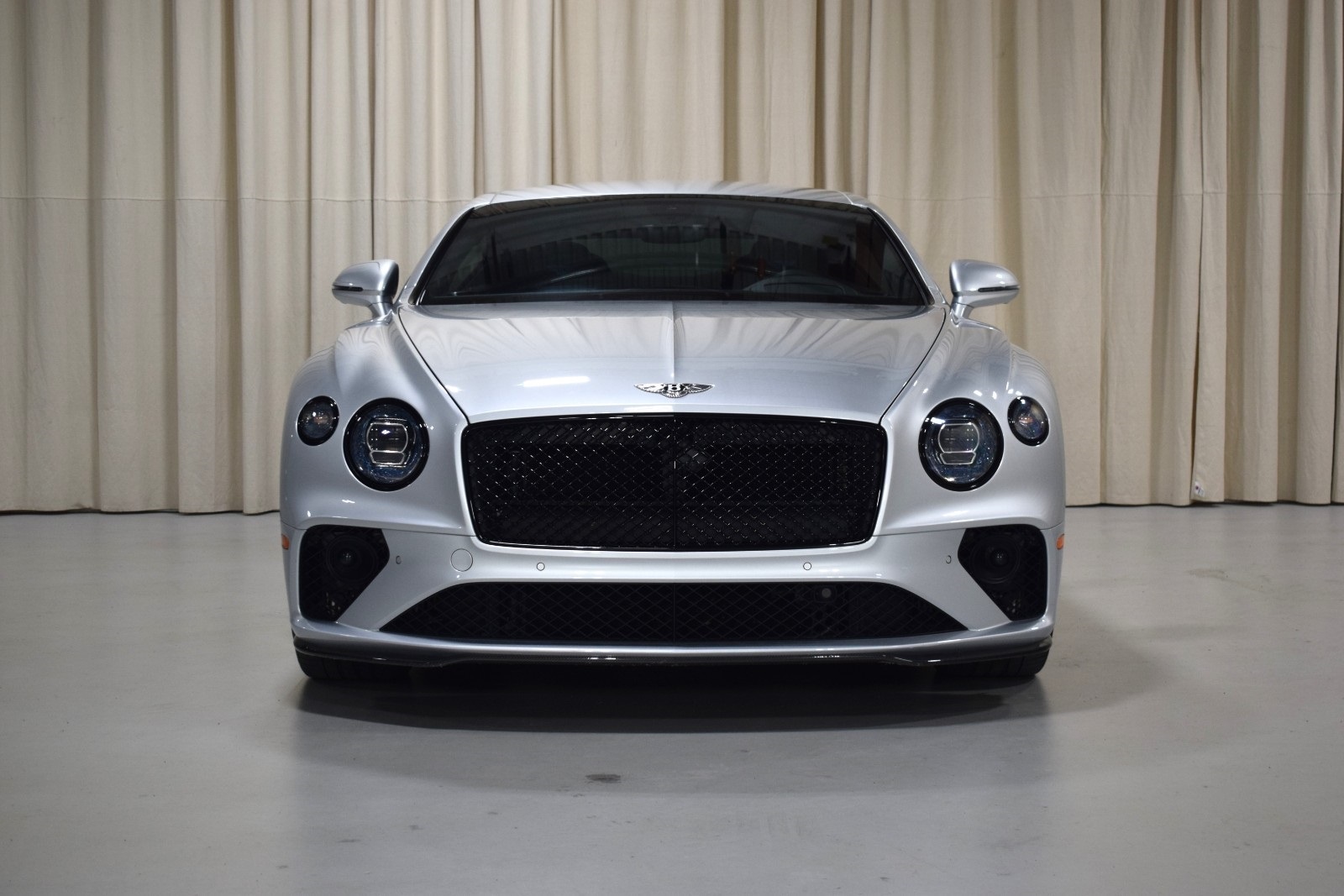 Thumbnail: 2022 Bentley Continental - 12