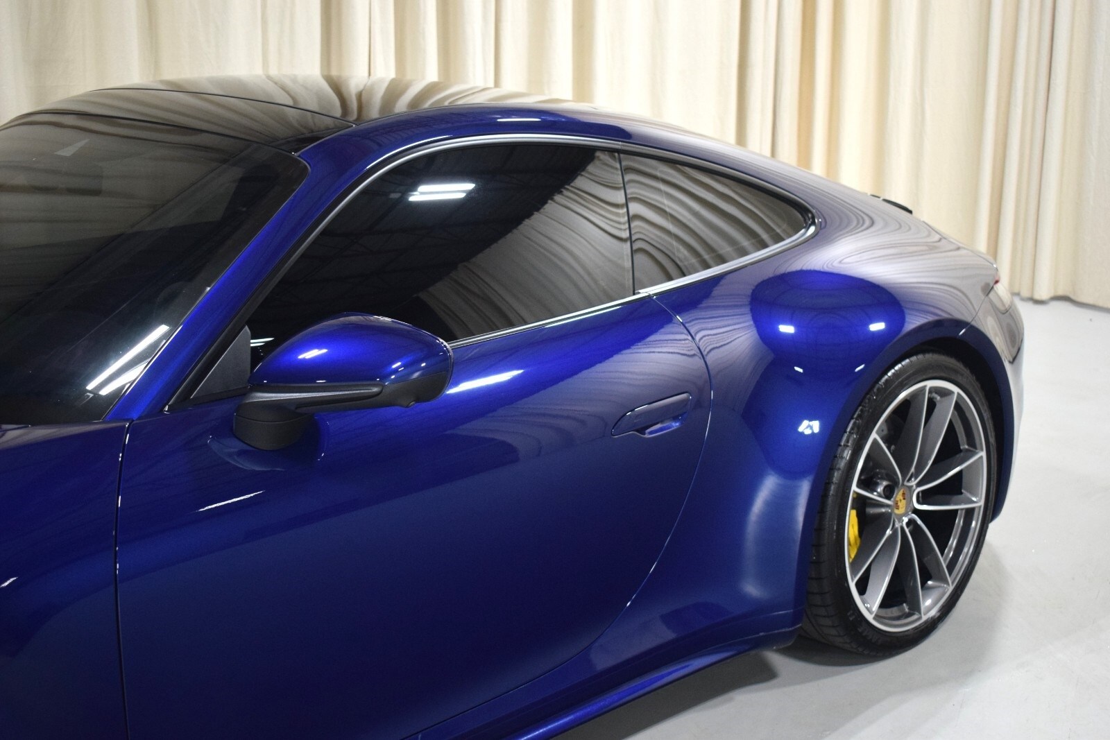 2020 Porsche 911 4S photo 2