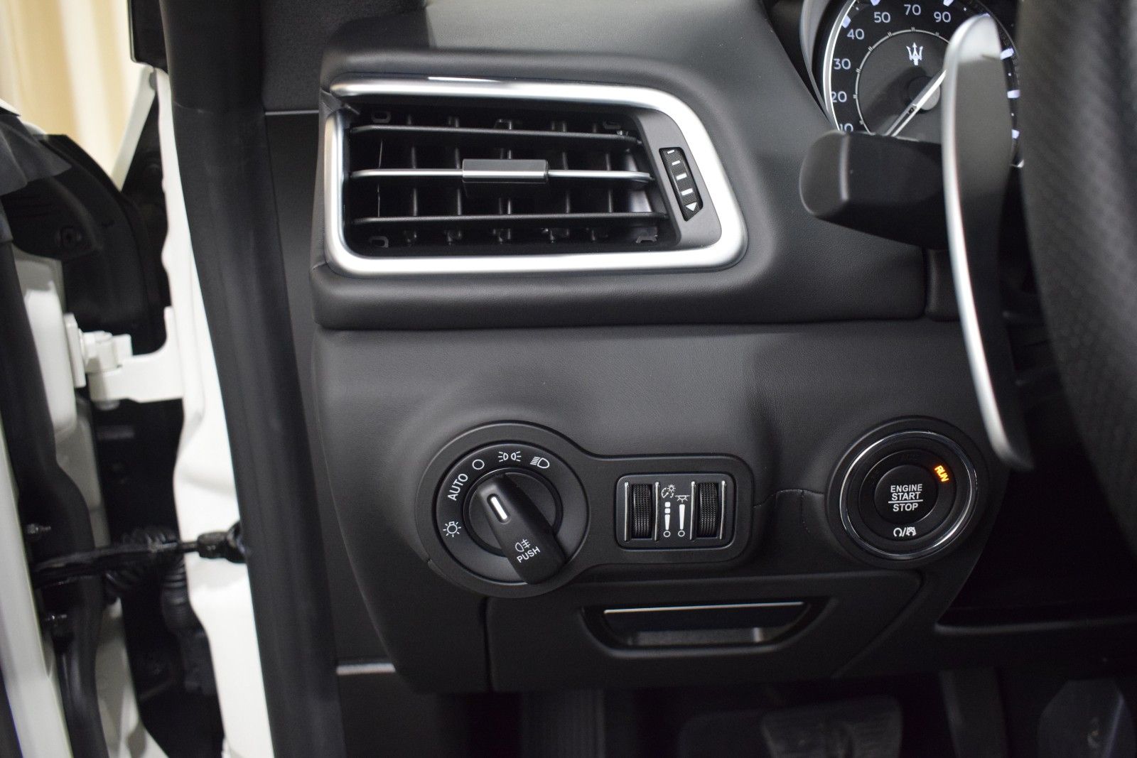 Thumbnail: 2024 Maserati Ghibli - 27