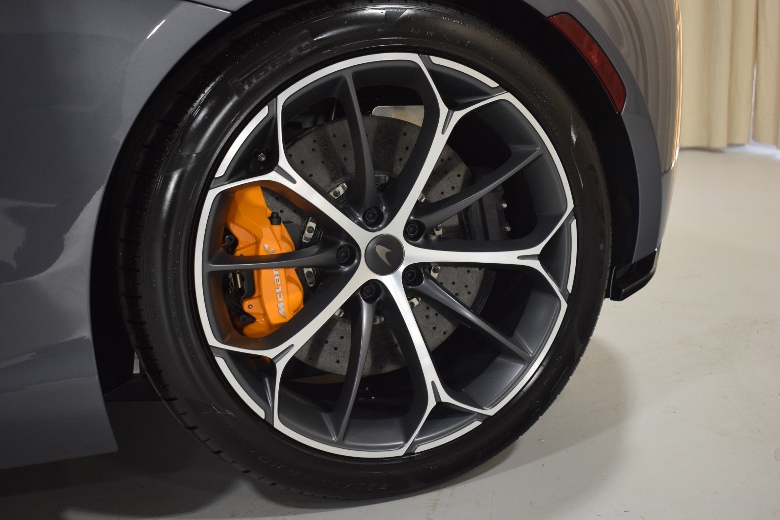 2025 Mclaren Artura TechLux 6