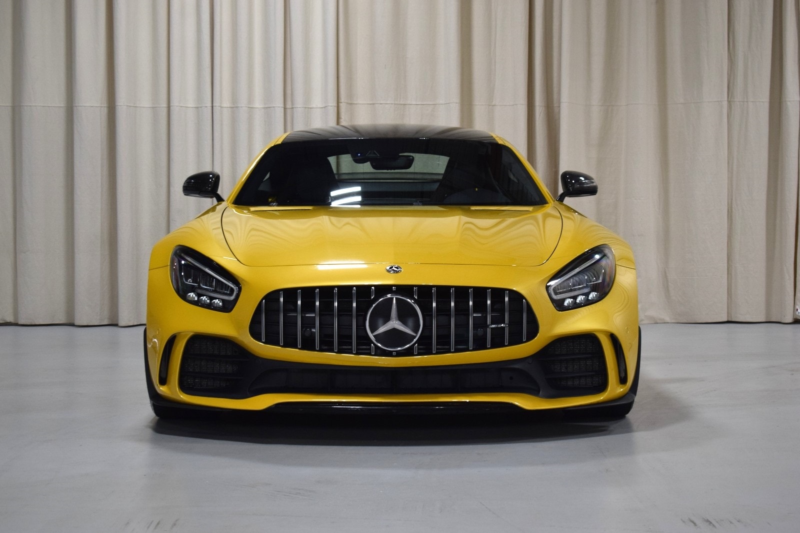 Thumbnail: 2020 Mercedes-Benz AMG GT - 11