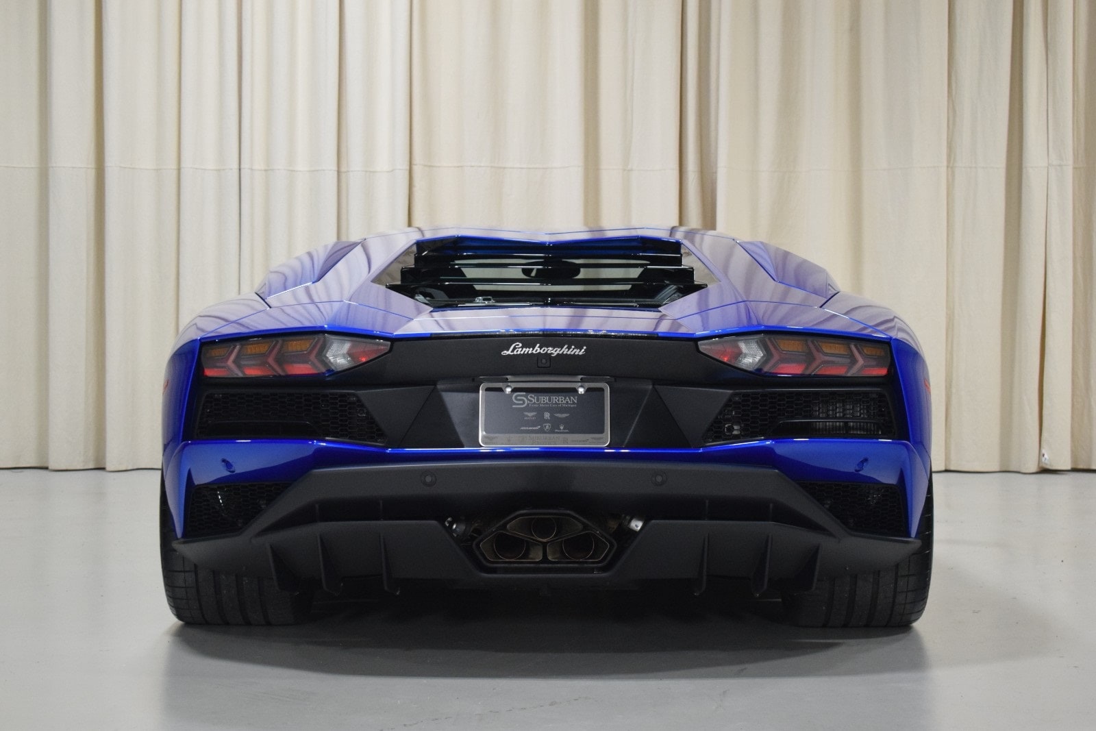 Thumbnail: 2019 Lamborghini Aventador - 14