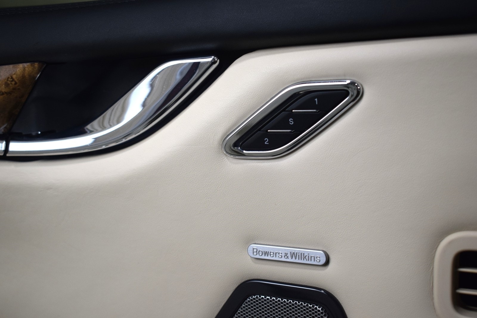 Thumbnail: 2014 Maserati Quattroporte - 39