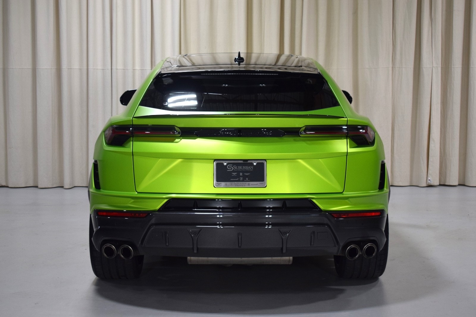 Thumbnail: 2023 Lamborghini Urus - 13