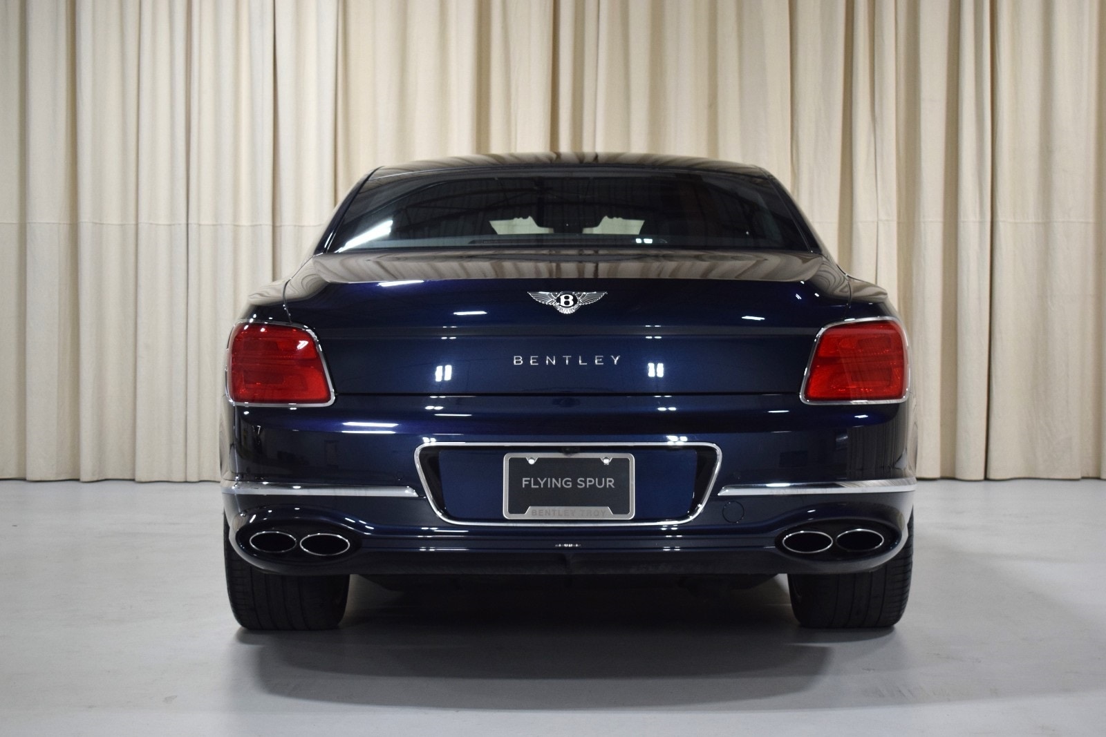 Thumbnail: 2023 Bentley Flying Spur - 14