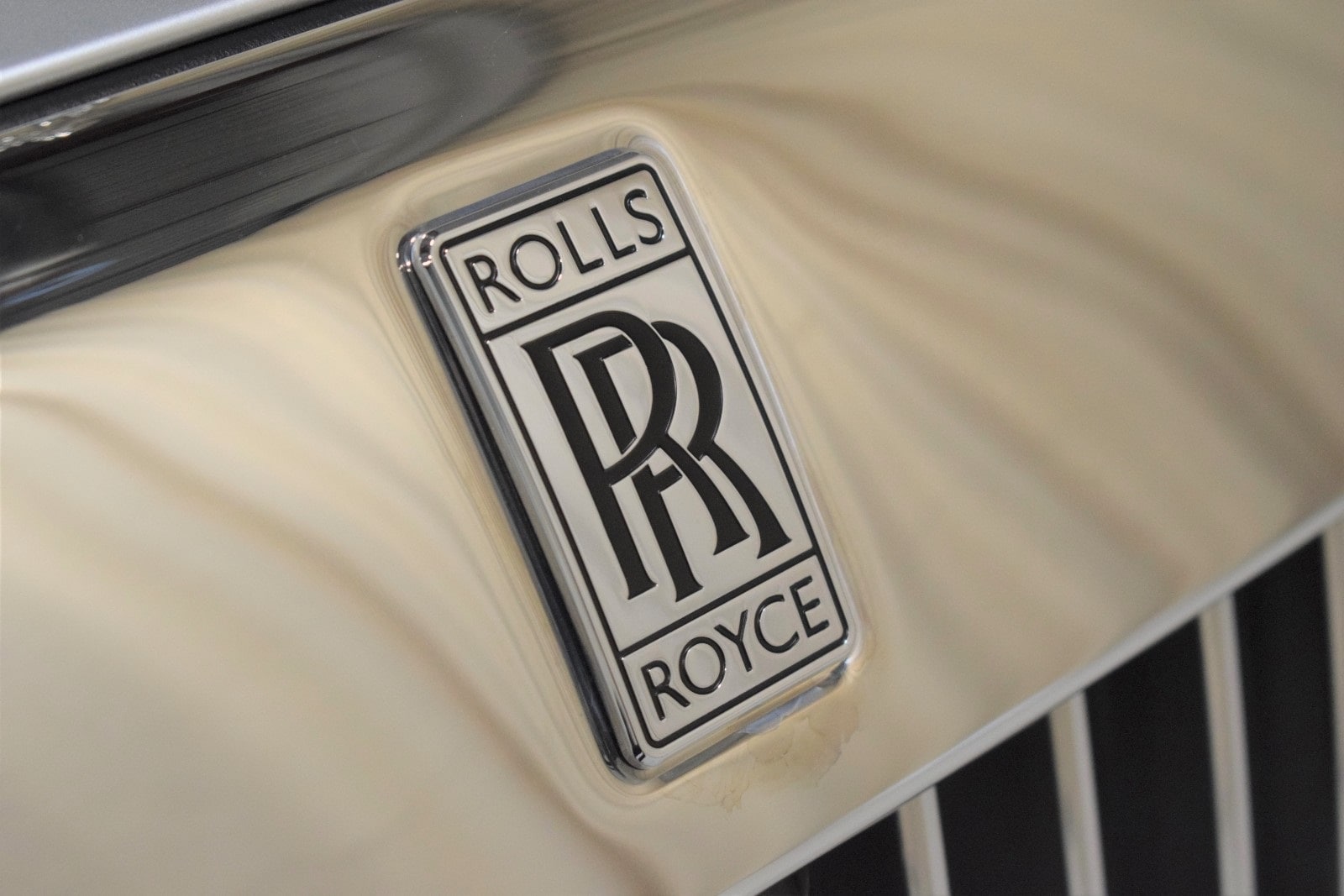 Thumbnail: 2024 Rolls-Royce Spectre - 7