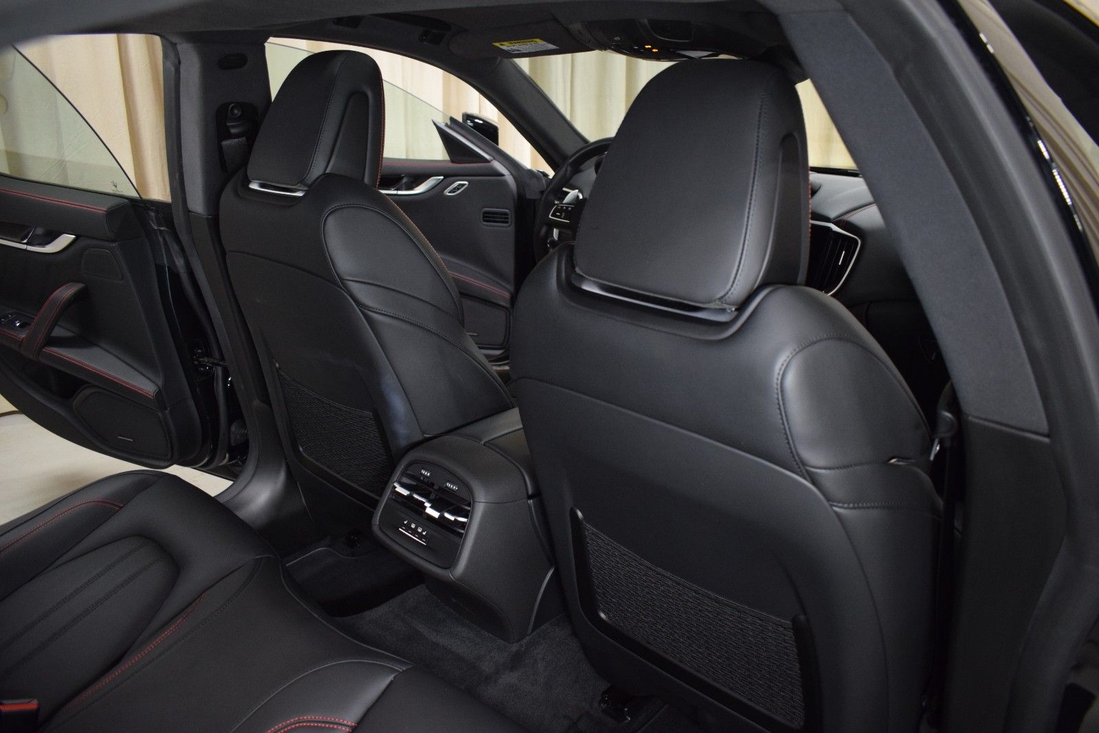 Thumbnail: 2024 Maserati Ghibli - 20