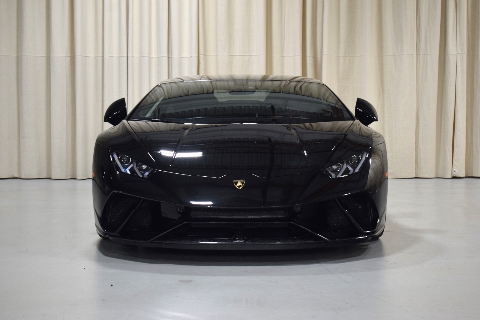 Thumbnail: 2019 Lamborghini Huracan - 9